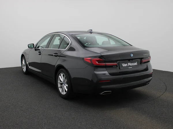 BMW 5 Reeks (2022) — foto 12 van 46