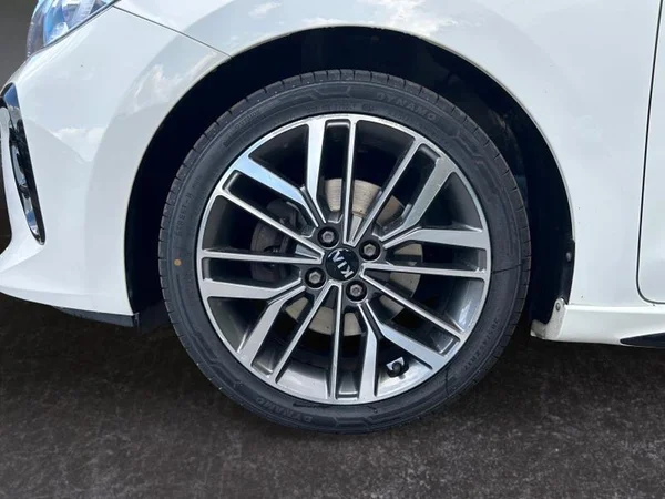 KIA Rio (2020) — foto 4 van 31