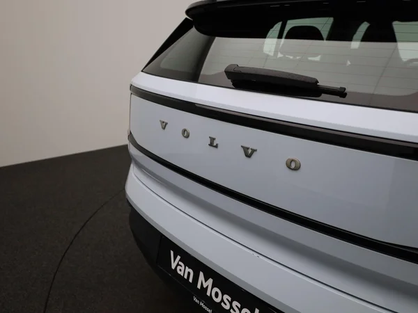 Volvo EX30 (2024) — foto 35 van 43