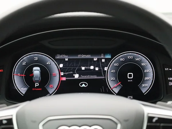 Audi A6 (2022) — foto 44 van 45