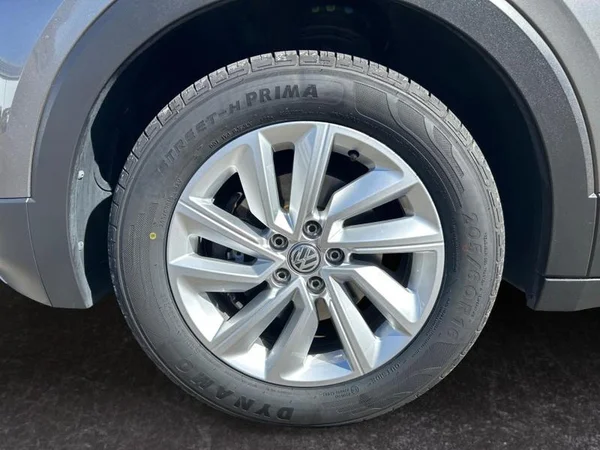VOLKSWAGEN T-Cross (2020) — foto 25 van 31