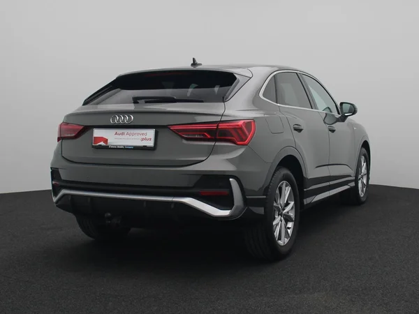 AUDI Q3 Sportback (2025) — foto 13 van 16