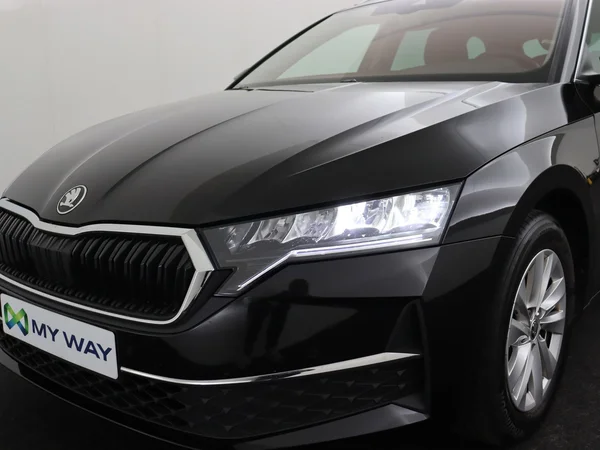 SKODA Octavia Combi (2024) — foto 9 van 19