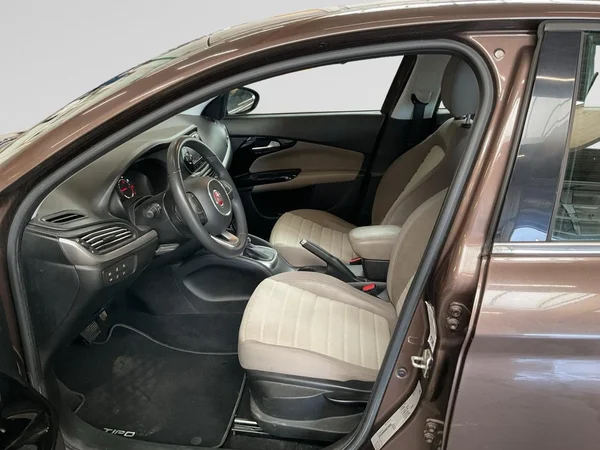 FIAT Tipo Sedan (2016) — foto 22 van 22