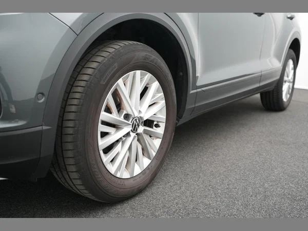 VOLKSWAGEN T-Roc (2023) — foto 28 van 28