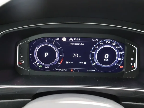 VOLKSWAGEN Tiguan eHybrid (PHEV) (2022) — foto 9 van 25