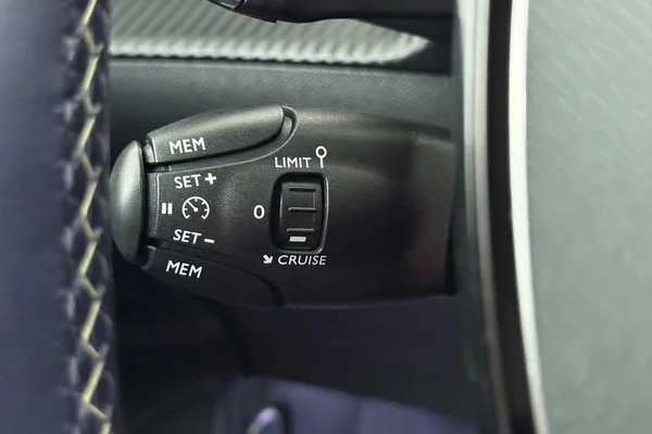 Peugeot 2008 (2020) — foto 2 van 37