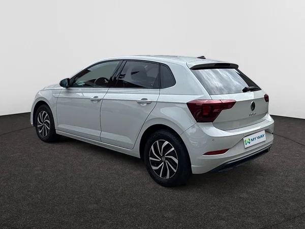 VOLKSWAGEN Polo (2023) — foto 10 van 15