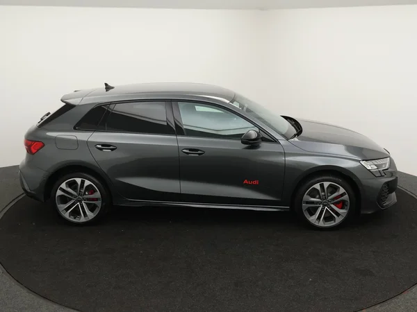 AUDI A3 Sportback PHEV (2025) — foto 24 van 26