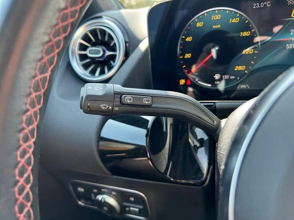 MERCEDES-BENZ GLA (H247) (2022) — foto 19 van 31