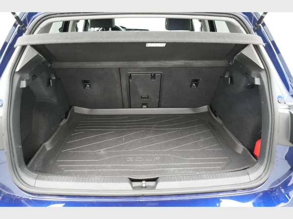 VOLKSWAGEN Golf VIII (2023) — foto 19 van 27