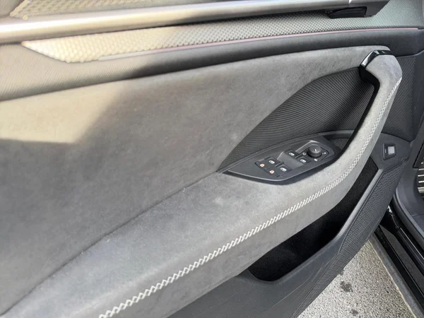 SKODA Kodiaq (2025) — foto 9 van 21