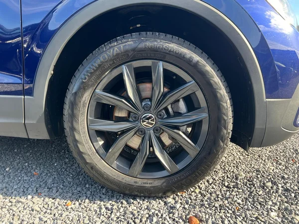 VOLKSWAGEN Tiguan Allspace (2025) — foto 16 van 24