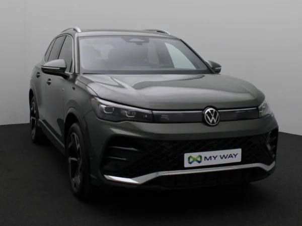 VOLKSWAGEN Tiguan (2025) — foto 12 van 20