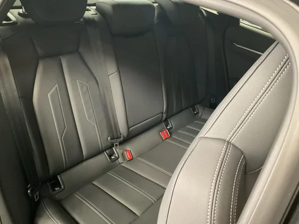 AUDI A3 Sedan (2025) — foto 10 van 21
