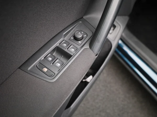 Volkswagen Tiguan (2022) — foto 24 van 41
