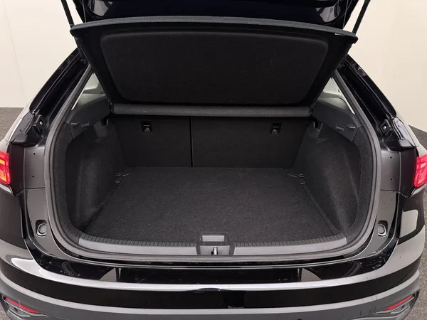 VOLKSWAGEN Taigo (2024) — foto 8 van 27