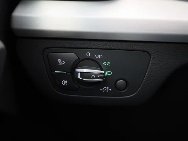Audi Q5 (2023) — foto 17 van 44
