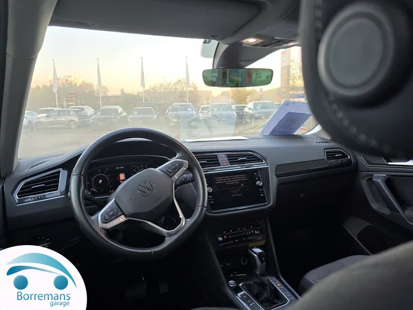Volkswagen Tiguan (2023) — foto 11 van 40