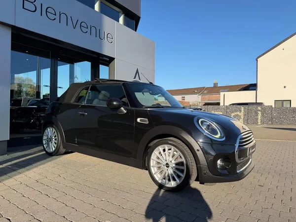Mini Cooper (2018) — foto 17 van 28