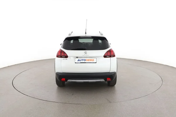 Peugeot 2008 (2008) — foto 11 van 16