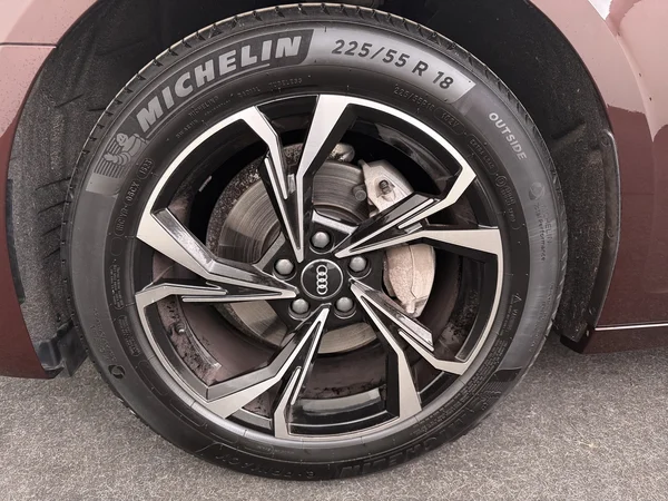 AUDI A6 (2020) — foto 10 van 23