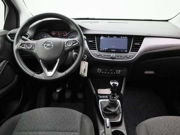 Opel Crossland (2022) — foto 29 van 31