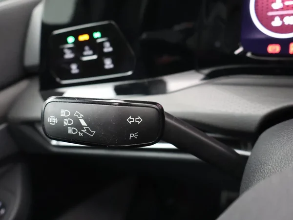 Volkswagen Golf (2021) — foto 13 van 30