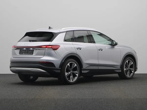 AUDI Q4 e-tron (2025) — foto 12 van 21
