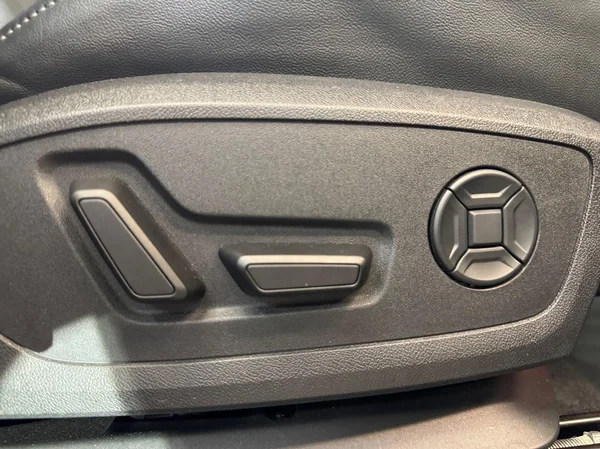 AUDI Q6 e-tron (2024) — foto 5 van 14