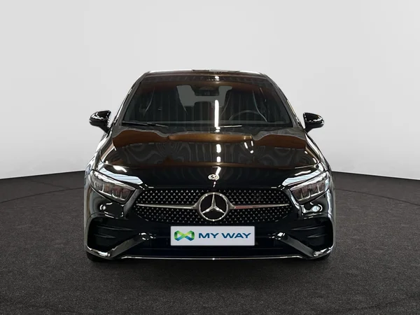 MERCEDES-BENZ A 200 (2024) — foto 18 van 22