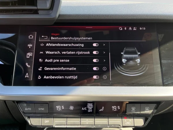 AUDI A3 Sportback (2024) — foto 5 van 21