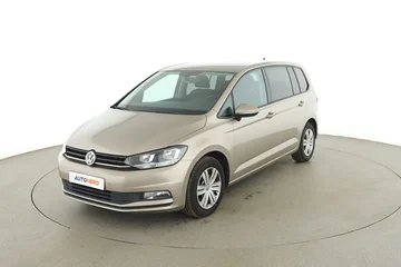 Volkswagen Touran 3c2efbf5-70b5-43da-ac00-0f7eb5fed6d1
