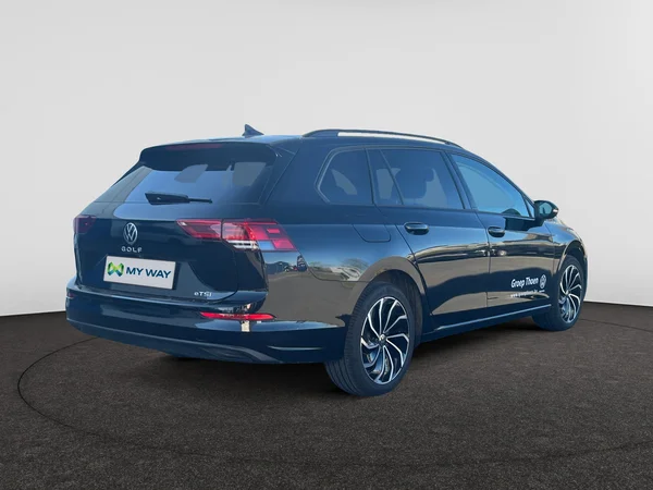 VOLKSWAGEN Golf VIII SW (2024) — foto 12 van 24
