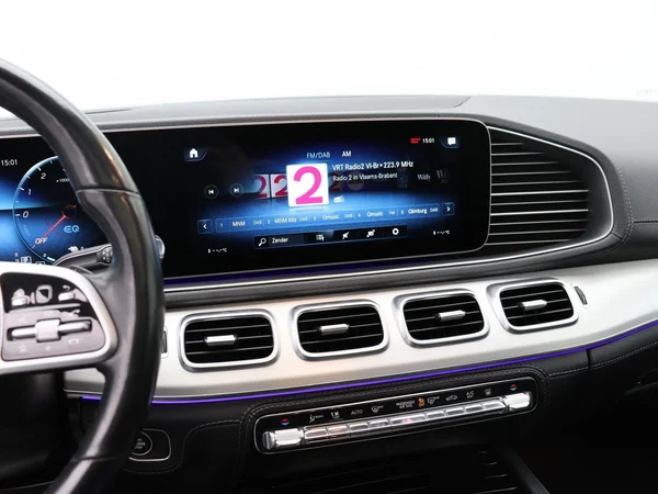 Mercedes-Benz GLE (2020) — foto 2 van 21