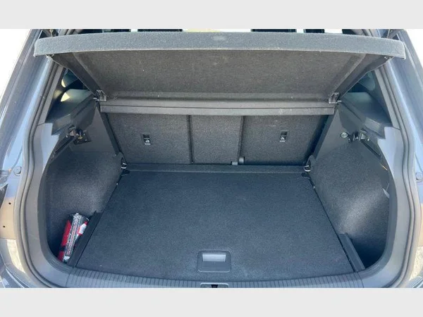 Volkswagen Tiguan (2022) — foto 7 van 27