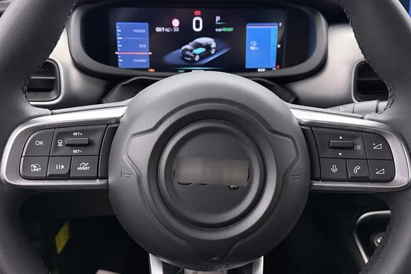 Jeep E-Avenger (2025) — foto 11 van 38