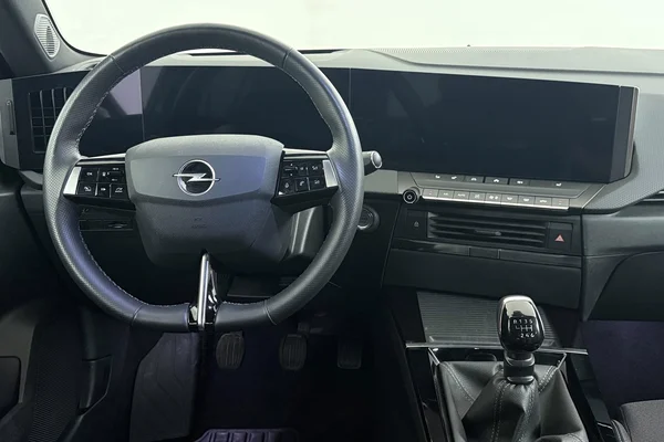 Opel Astra (2024) — foto 11 van 32