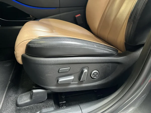Hyundai Santa Fe (2021) — foto 6 van 23