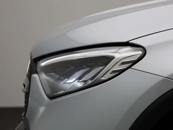 Mercedes-Benz GLC (2025) — foto 8 van 46