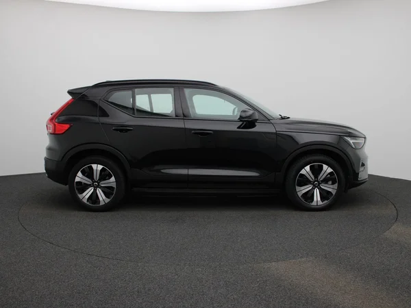 Volvo XC40 (2023) — foto 43 van 46