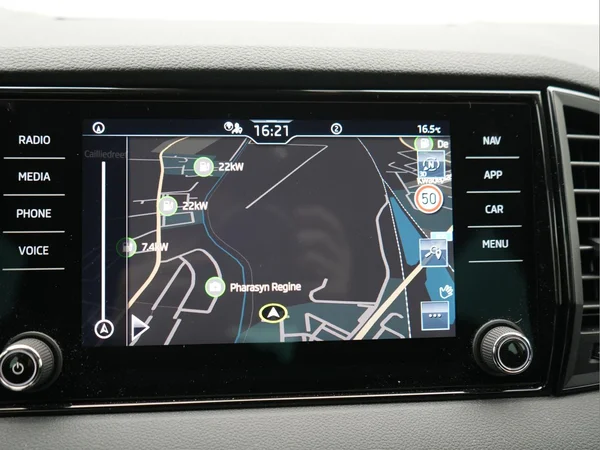 SKODA Karoq (2026) — foto 18 van 28