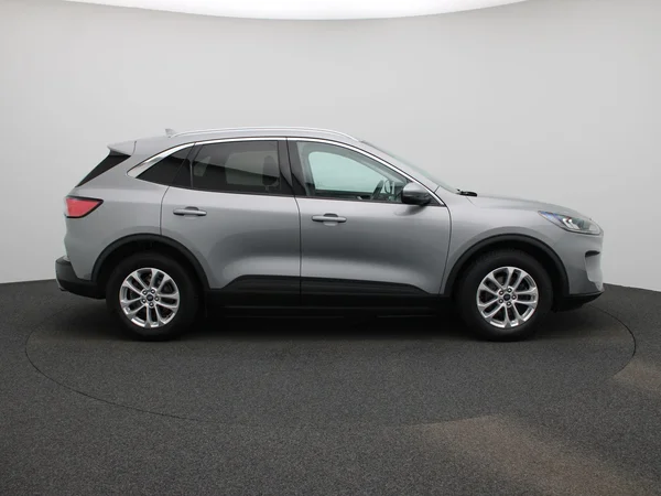 Ford Kuga (2022) — foto 38 van 41