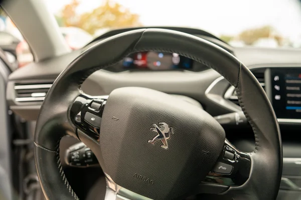 Peugeot 308 (2021) — foto 14 van 64