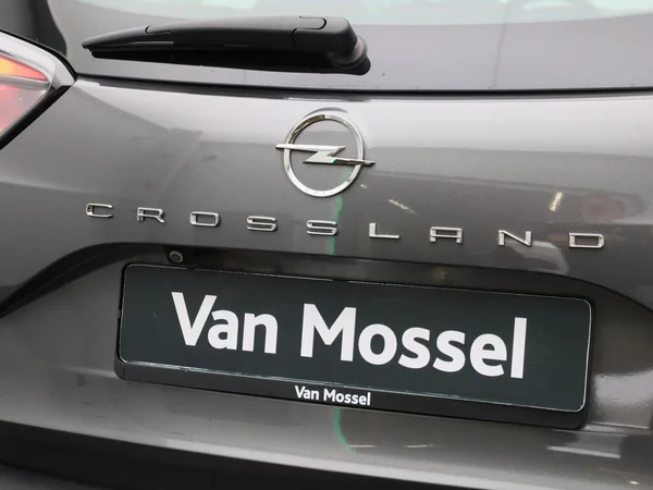 Opel Crossland (2021) — foto 32 van 38