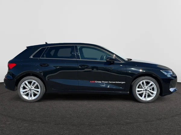AUDI A3 Sportback (2025) — foto 2 van 24
