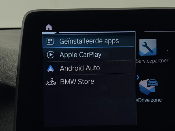BMW 530 (2022) — foto 13 van 34