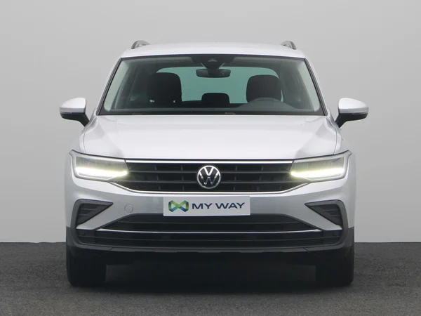 VOLKSWAGEN Tiguan (2021) — foto 17 van 21