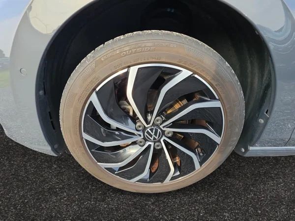 VOLKSWAGEN Golf VIII SW (2023) — foto 16 van 24