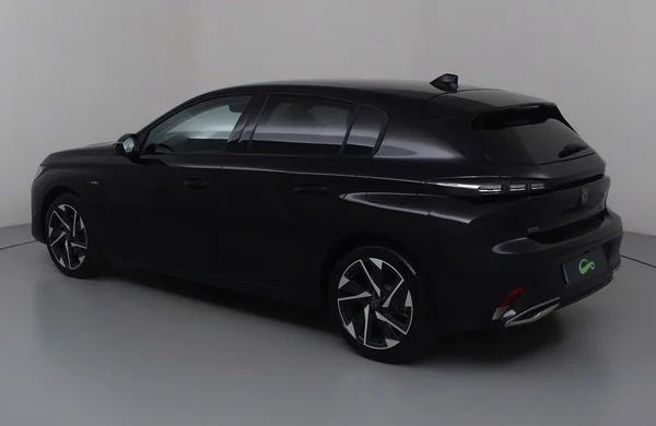Peugeot 308 PHEV (2022) — foto 23 van 29